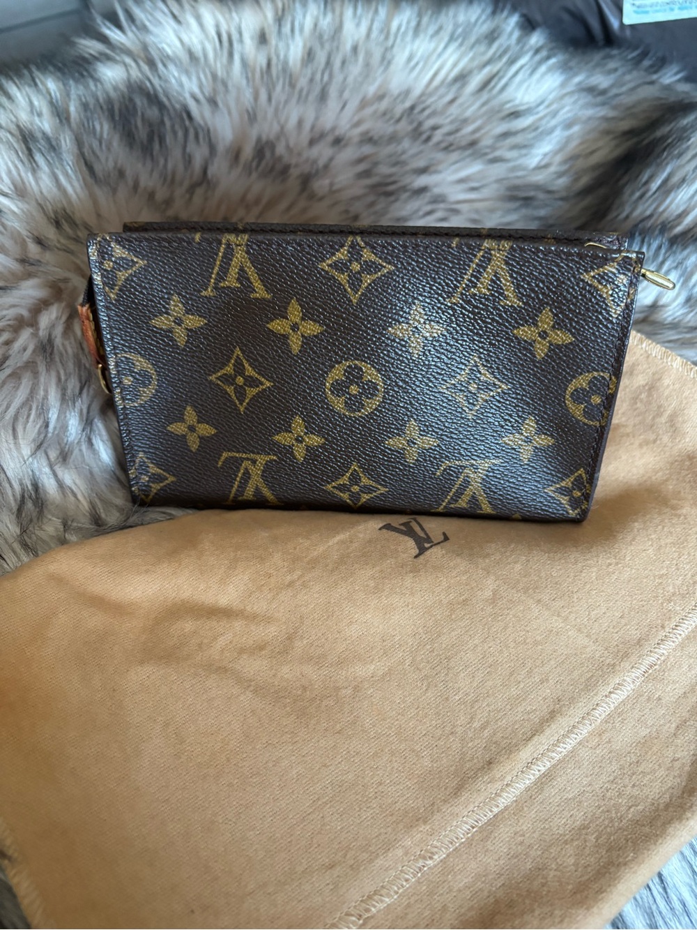 Louis Vuitton Brown Monogram mini pochette with charm - Brown/Gold - Picture 9 of 15